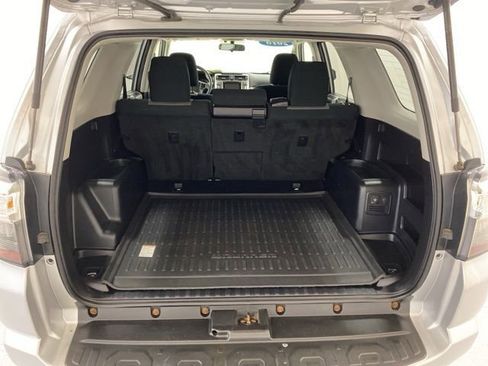 Used 2018 Toyota 4Runner SR5 image 32