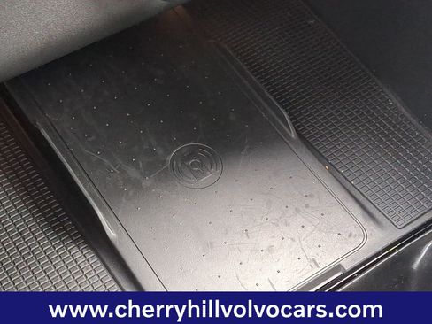 Certified 2025 Volvo XC40 B5 Ultra w/ Protection Package Premier image 26