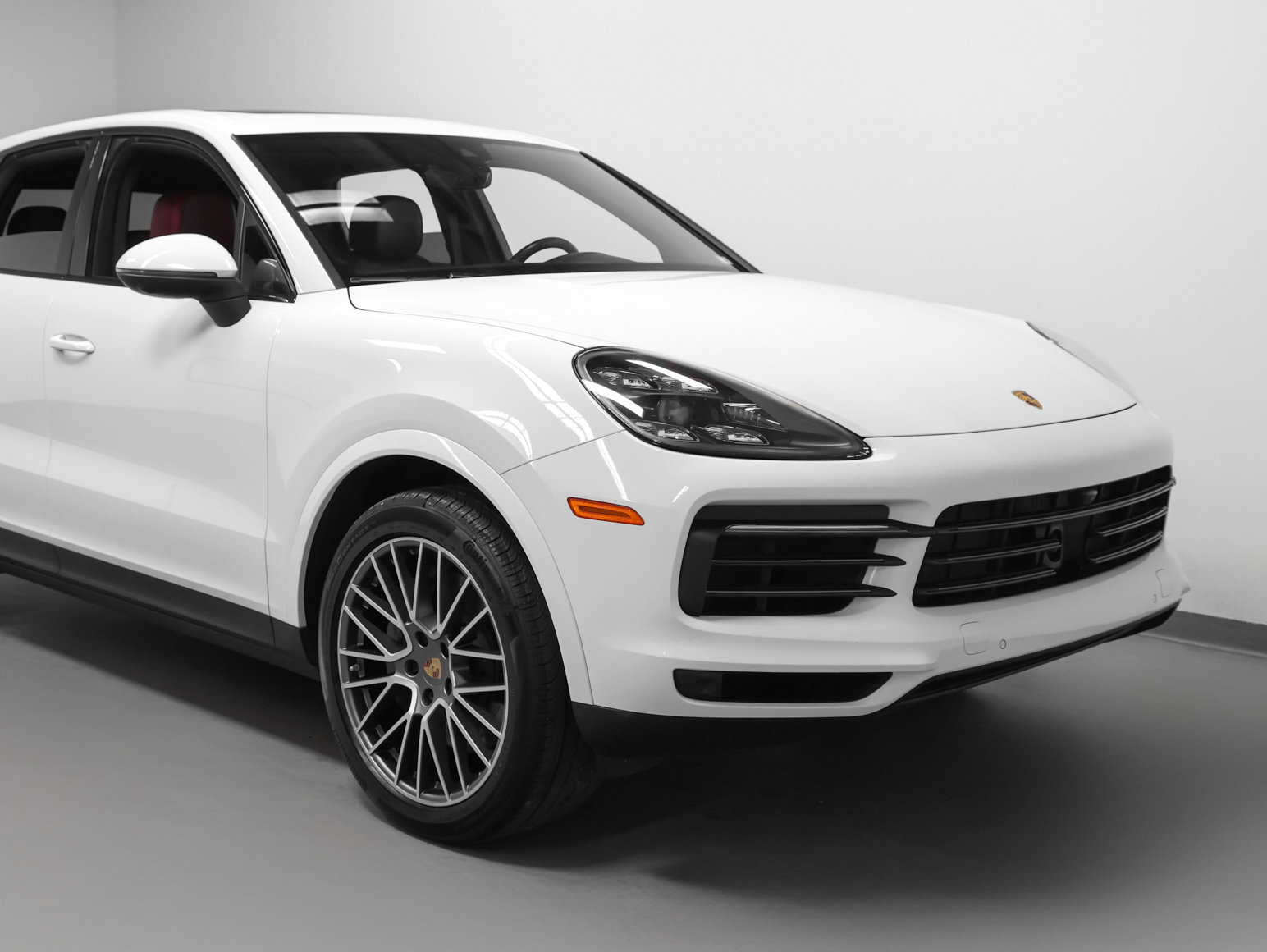 Certified 2023 Porsche Cayenne S Platinum AWD/4WD image 9