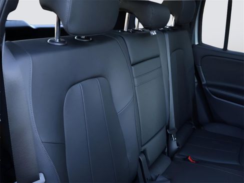 Certified 2025 Mercedes-Benz GLB 250 4MATIC image 14