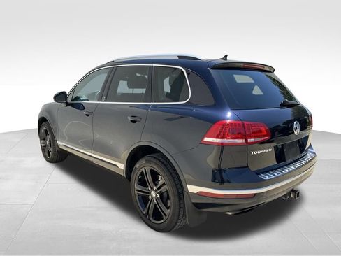 Used 2017 Volkswagen Touareg Wolfsburg Edition AWD/4WD image 8