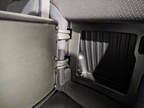 Used 2019 Chevrolet Silverado 1500 Custom image 20