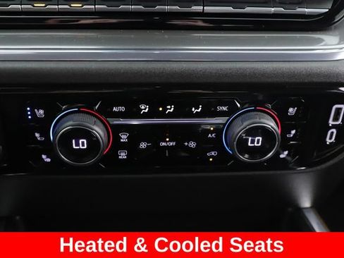 Used 2024 Chevrolet Silverado 1500 High Country AWD/4WD image 4
