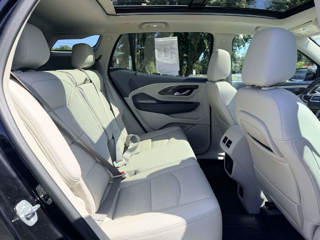 Used 2023 GMC Terrain Denali AWD/4WD image 10