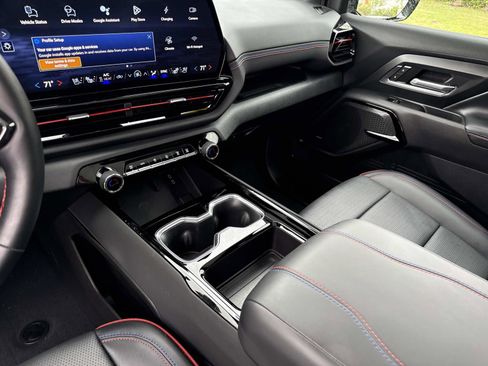 Used 2025 Chevrolet Silverado EV RST image 25