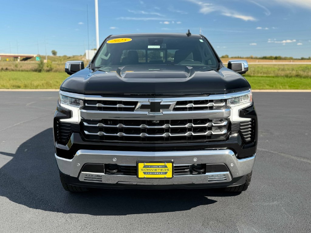 Used 2025 Chevrolet Silverado 1500 LTZ w/ LTZ Premium Package AWD/4WD image 2