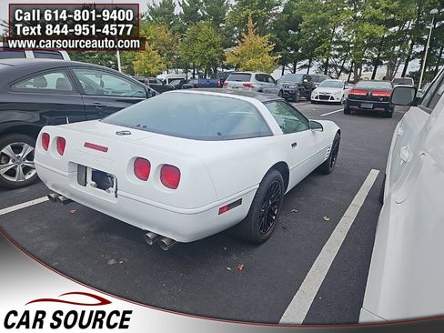 Used 1991 Chevrolet Corvette Base image 4