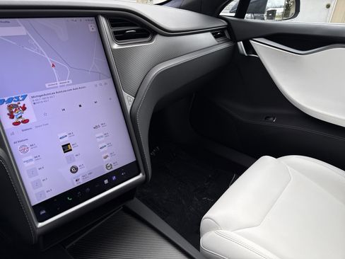 Used 2020 Tesla Model S Performance AWD/4WD image 18