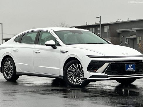 Used 2025 Hyundai Sonata SEL image 1