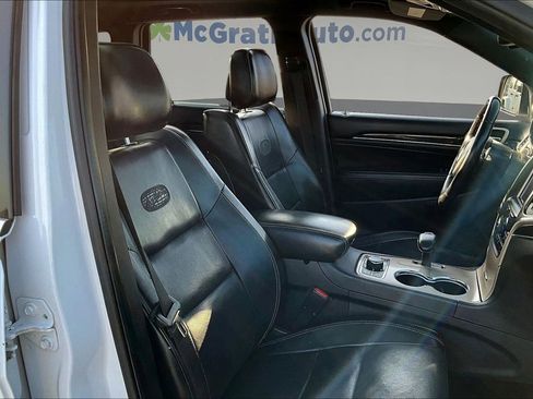 Used 2015 Jeep Grand Cherokee Overland image 29
