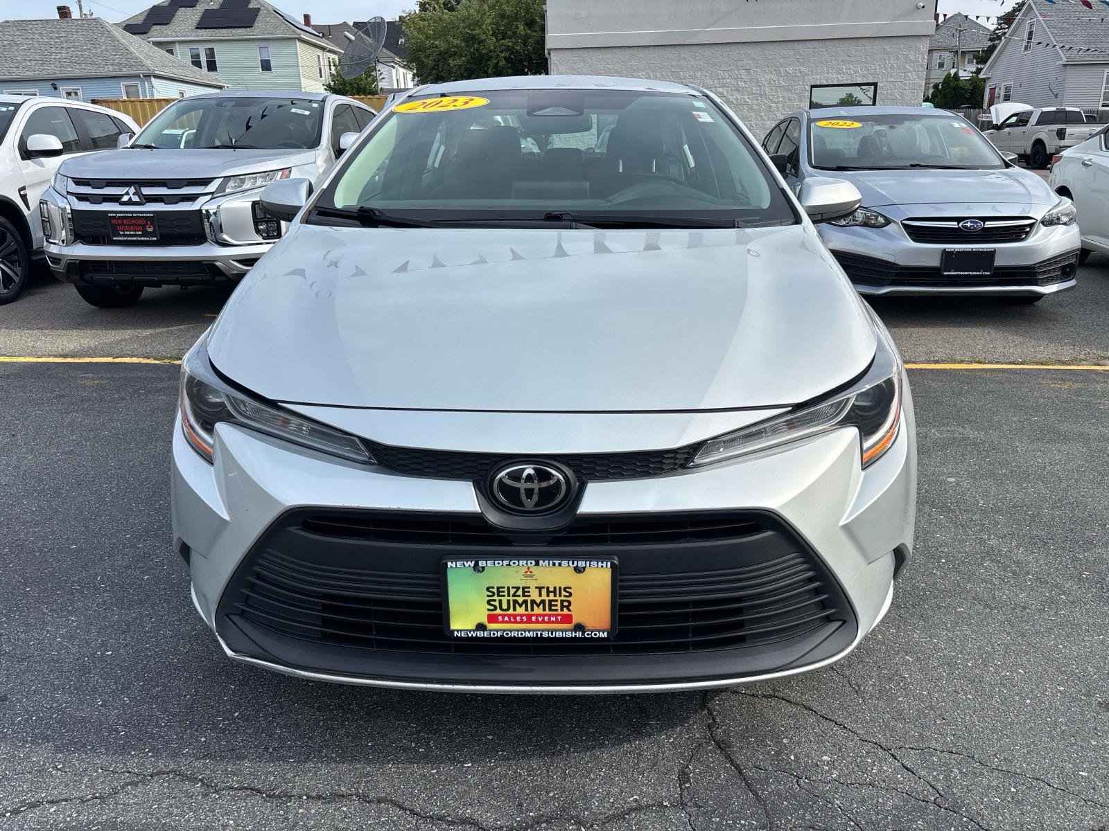 Used 2023 Toyota Corolla LE w/ Carpet Mat Package (TMS) FWD image 2