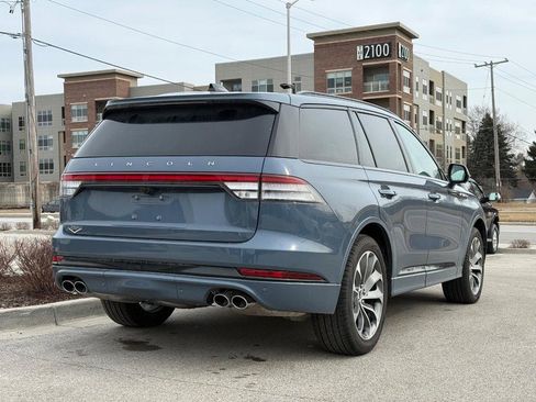 New 2025 Lincoln Aviator AWD w/ Jet Appearance Package image 3
