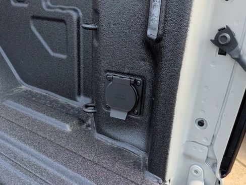 New 2026 Chevrolet Silverado 2500 ZR2 AWD/4WD image 45