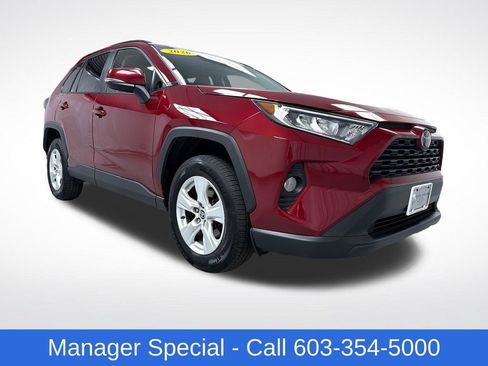 Used 2020 Toyota RAV4 XLE w/ Convenience Package AWD/4WD image 1