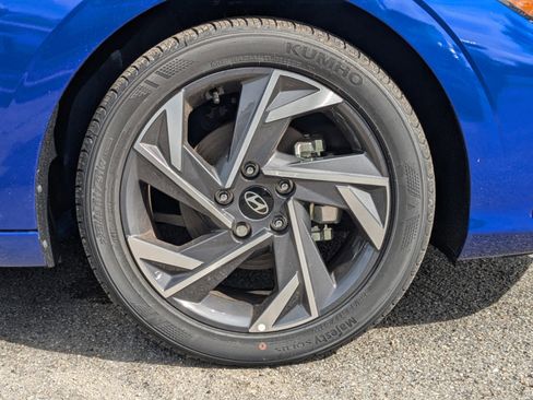 New 2025 Hyundai Elantra Sport image 11