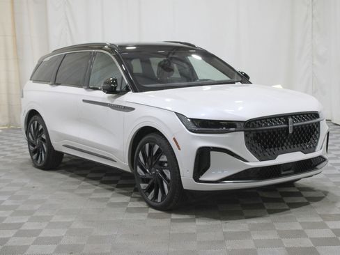 Certified 2024 Lincoln Nautilus Black Label w/ Jet Appearance Package (87T) image 1