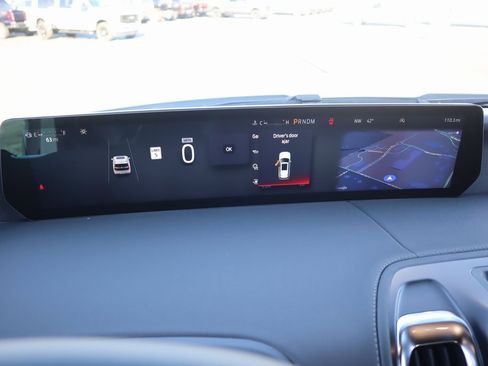 New 2025 Ford Expedition Platinum w/ Stealth Performance Package image 4