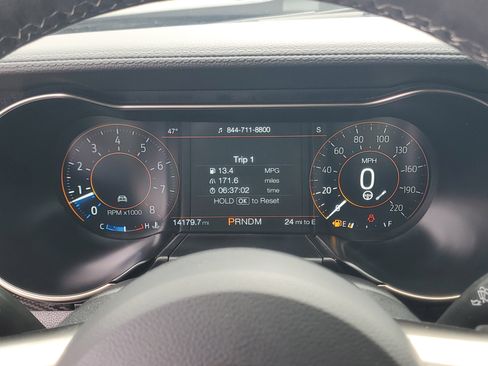 Used 2021 Ford Mustang Shelby GT500 w/ Technology Package RWD image 15