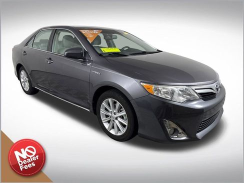 Used 2014 Toyota Camry XLE image 1