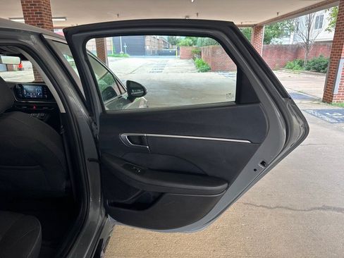Used 2021 Hyundai Sonata SEL FWD image 13
