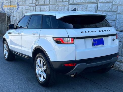 Used 2016 Land Rover Range Rover Evoque SE Premium image 4