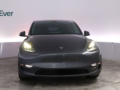 Used 2022 Tesla Model Y Performance AWD/4WD image 11
