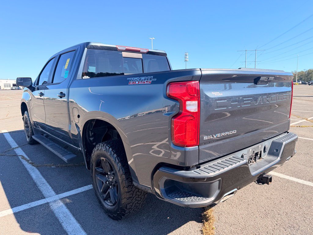 Used 2020 Chevrolet Silverado 1500 LT Trail Boss AWD/4WD image 3