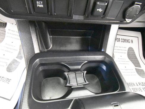 Used 2020 Toyota Tacoma SR w/ SX Package AWD/4WD image 28