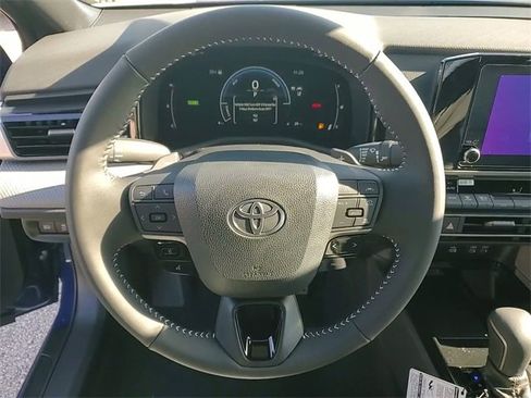 Used 2026 Toyota Camry SE image 13
