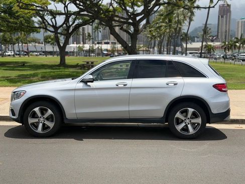 Used 2016 Mercedes-Benz GLC 300 image 2