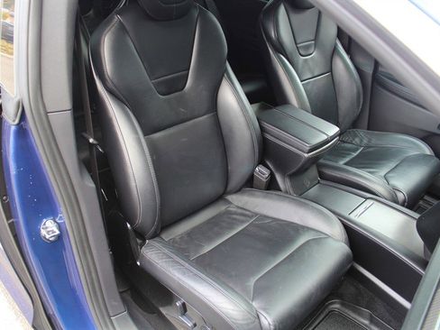 Used 2016 Tesla Model X 90D image 34
