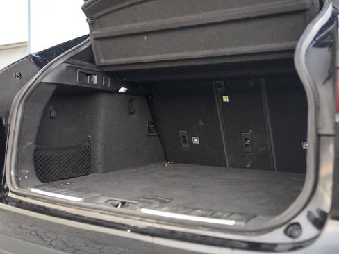 Used 2019 Jaguar F-PACE AWD/4WD image 19