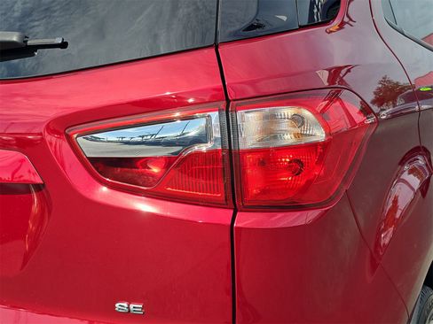 Certified 2021 Ford EcoSport SE w/ SE Convenience Package image 6