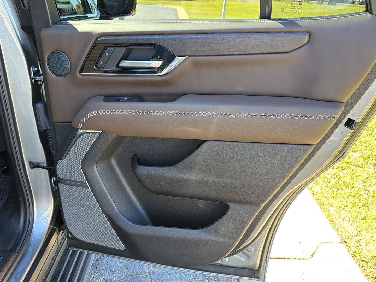 Used 2026 GMC Yukon Denali Ultimate AWD/4WD image 18