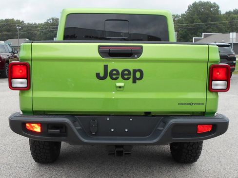 New 2025 Jeep Gladiator Sport image 34