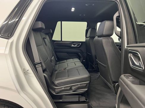 Used 2024 Chevrolet Tahoe Z71 w/ Luxury Package image 25