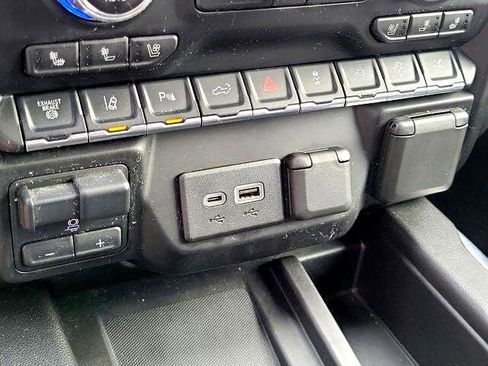 Used 2021 GMC Sierra 2500 Denali w/ Technology Package image 36