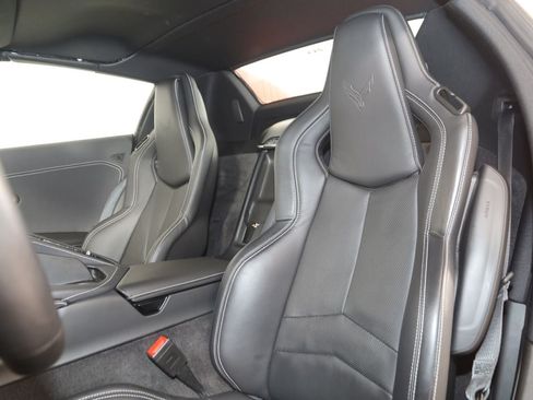 Used 2023 Chevrolet Corvette Stingray Preferred Conv w/ Z51 Performance Package RWD image 37