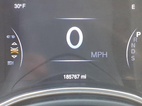 Used 2015 Jeep Grand Cherokee Overland w/ Advanced Technology Group image 30