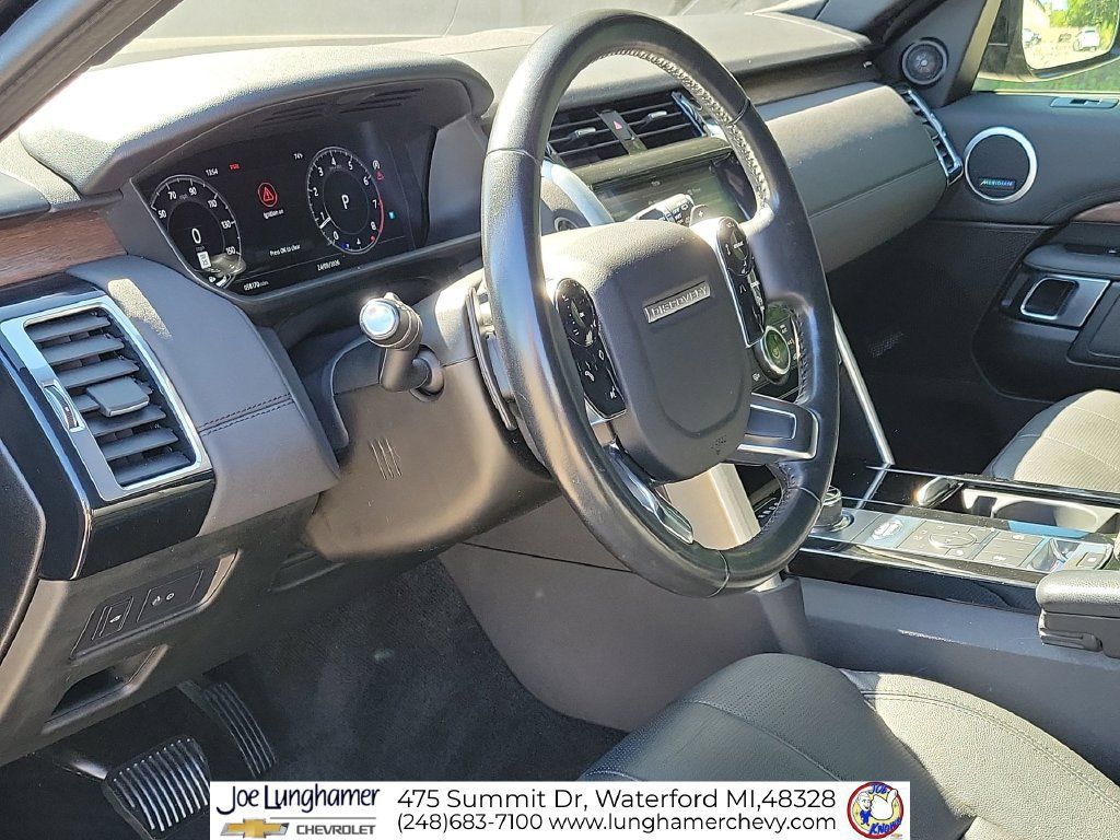 Used 2019 Land Rover Discovery HSE AWD/4WD image 10