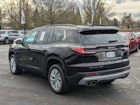 Used 2024 GMC Acadia Elevation image 3