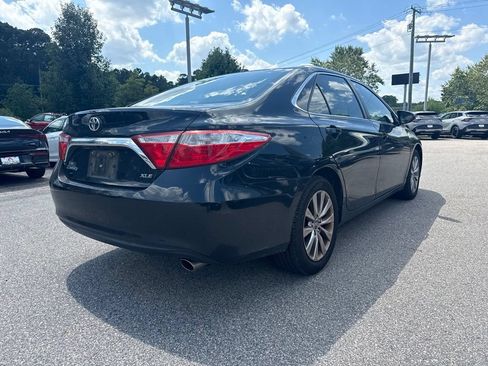 Used 2016 Toyota Camry XLE FWD image 5