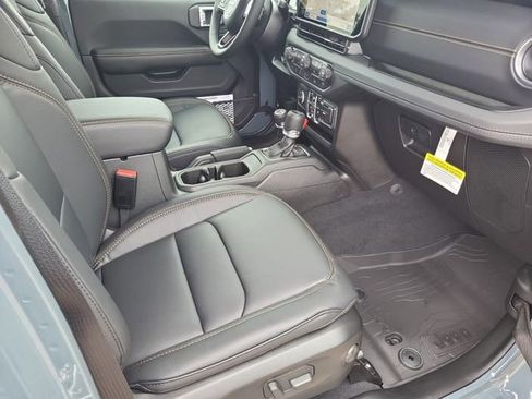 New 2026 Jeep Gladiator Sport AWD/4WD image 24