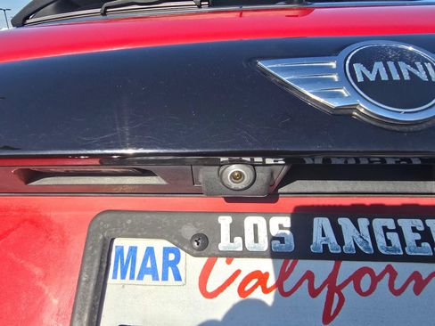 Used 2016 MINI Cooper 4-Door Hardtop FWD image 7