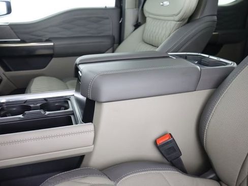 New 2026 Ford F450 Platinum w/ Platinum Plus Package image 72