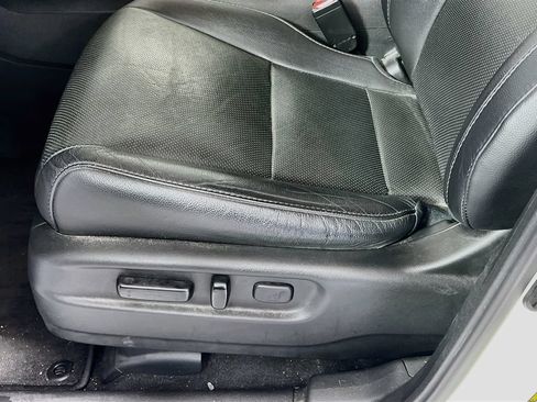 Used 2017 Honda Pilot Elite image 10