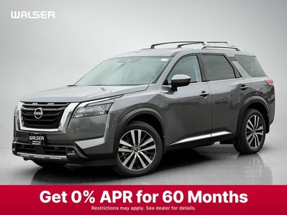 New 2025 Nissan Pathfinder Platinum w/ Lighting Package (N92)