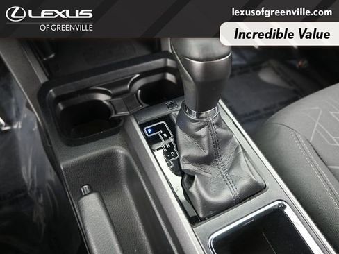 Used 2019 Toyota Tacoma TRD Off-Road AWD/4WD image 18