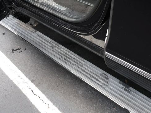 Used 2019 Lincoln Navigator Reserve AWD/4WD image 8