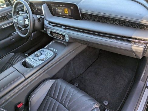 Used 2023 Genesis G90 3.5T image 19